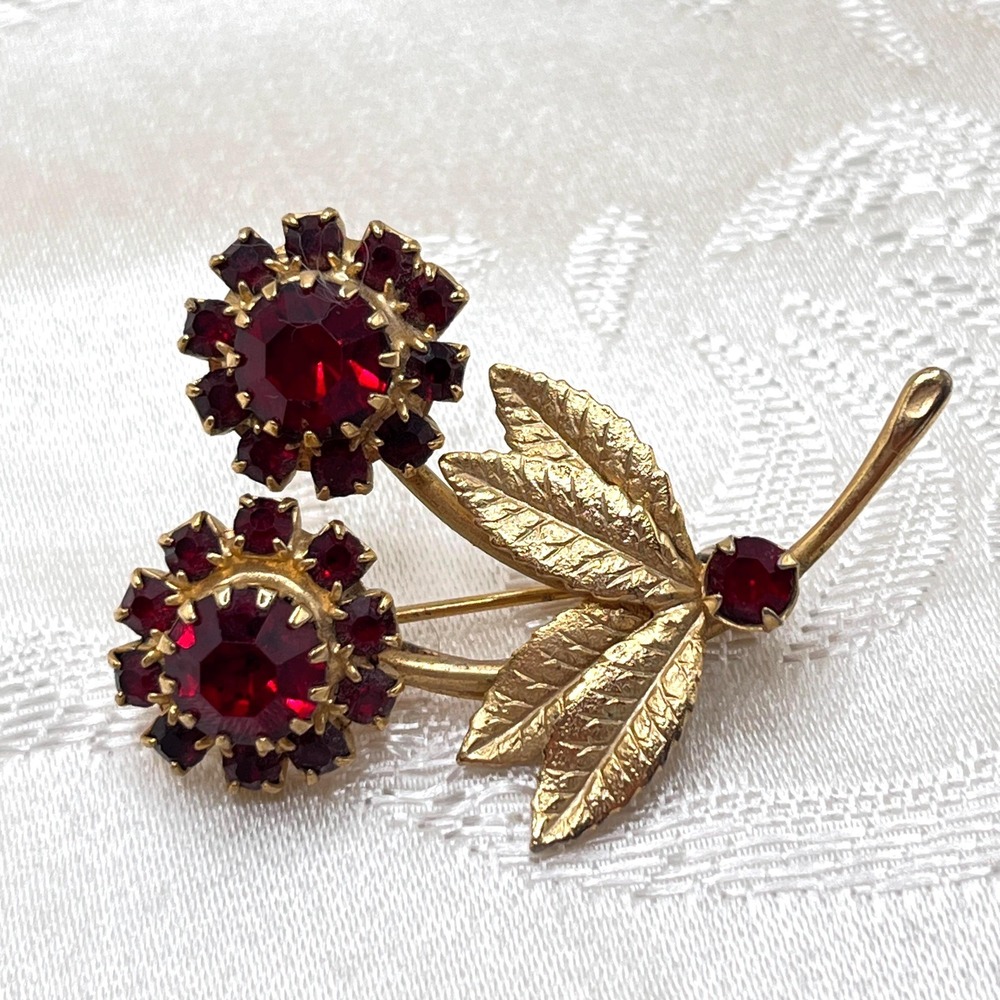 Vintage 1.75" Gold Tone Ruby Red Rhinestone Flower Brooch
